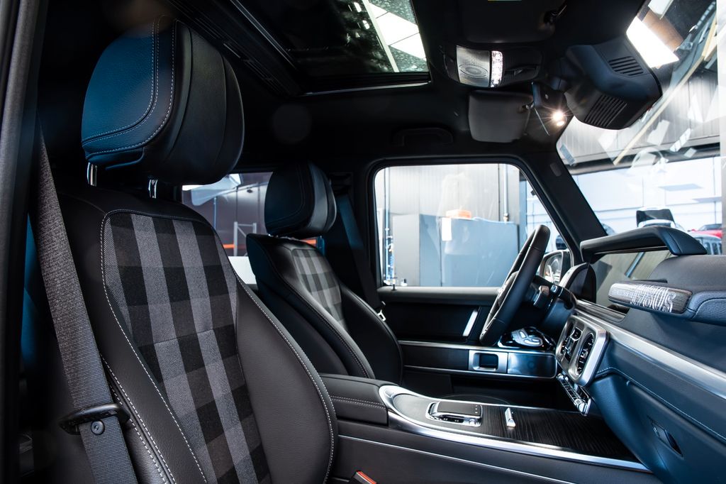 Mercedes-Benz G 450 2025