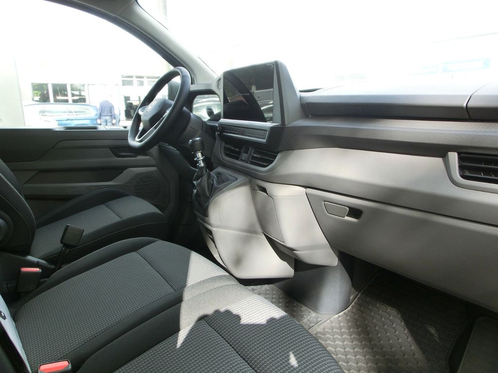Volkswagen T7 Transporter 2025