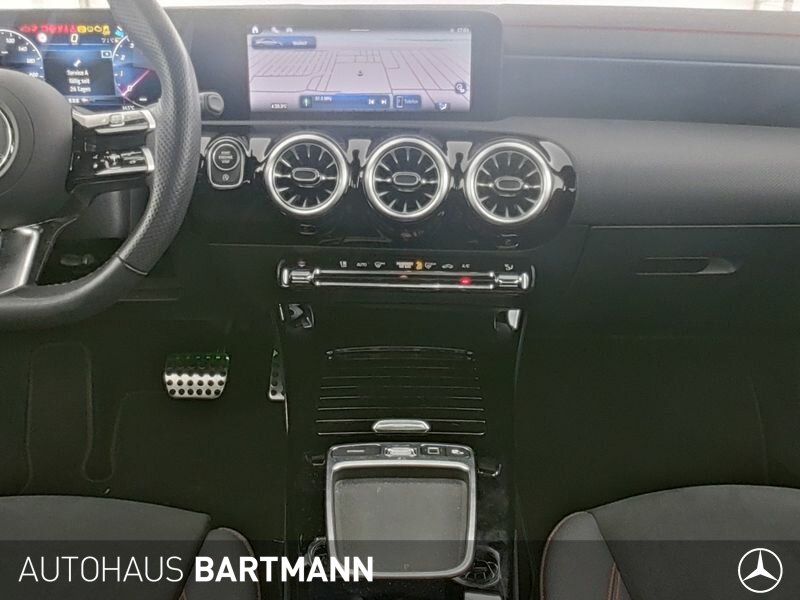 Mercedes-Benz CLA 200 2024