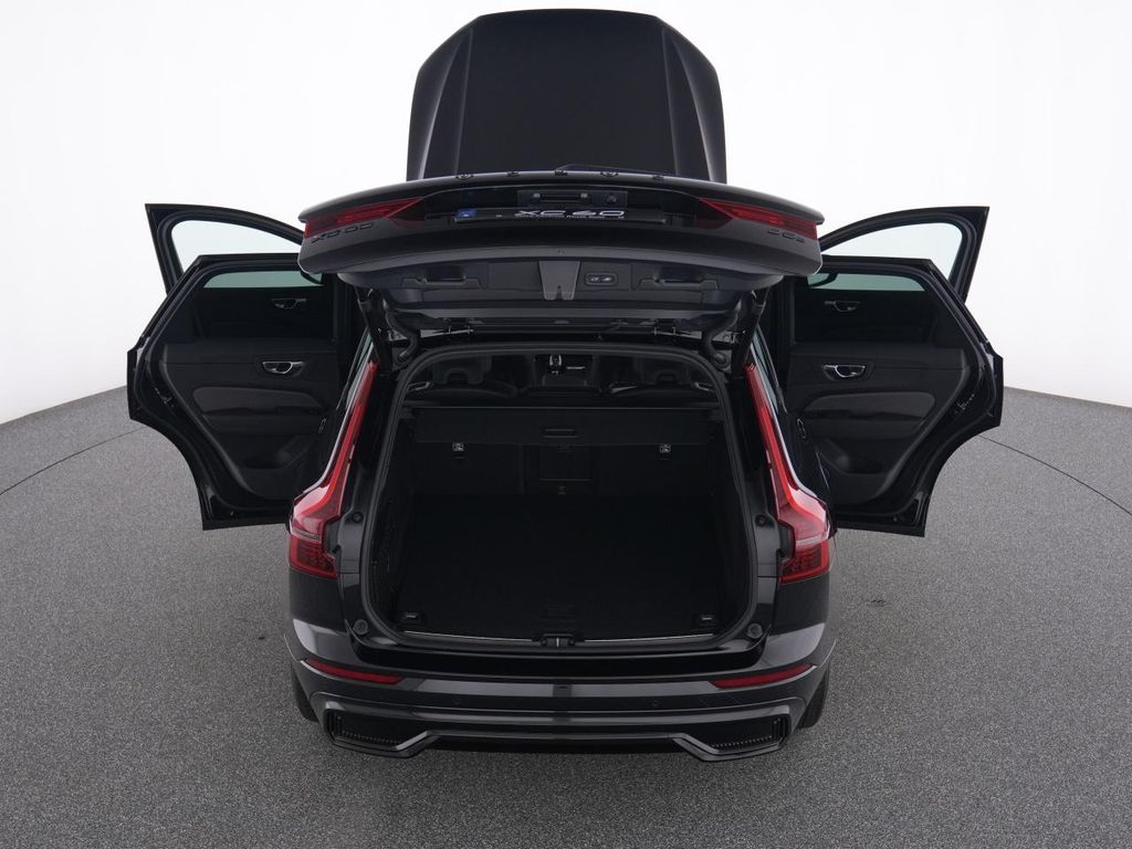 Volvo XC60 2025