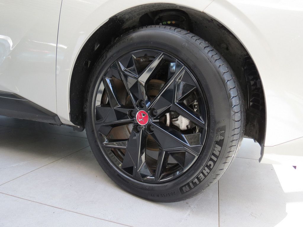 DS Automobiles DS4 2024