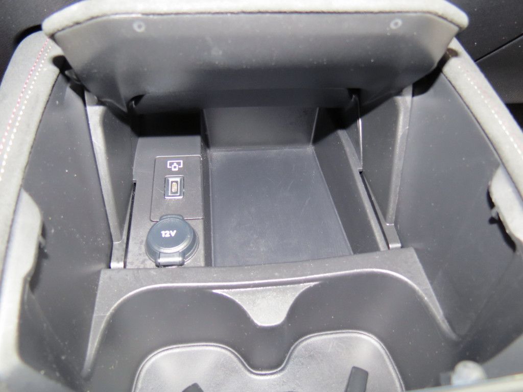 DS Automobiles DS4 2024