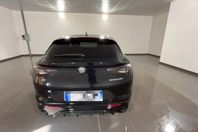 Alfa Romeo Stelvio 2024