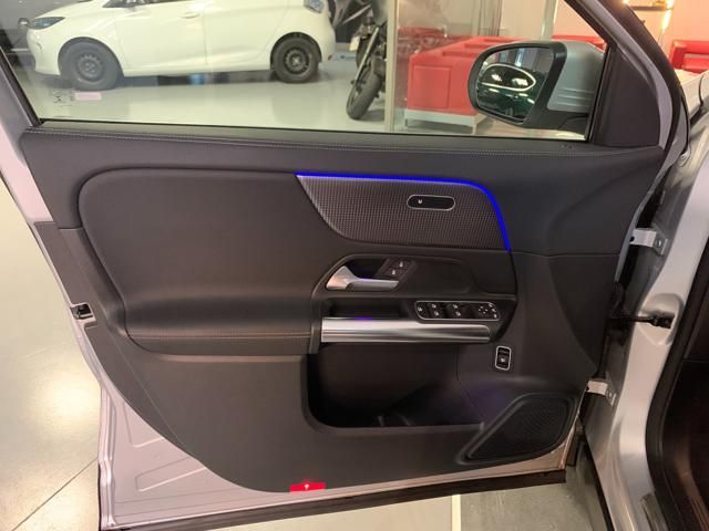 Mercedes-Benz GLA 200 2021