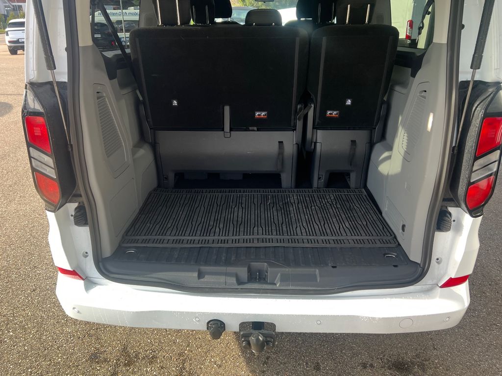 Ford Tourneo Custom 2025