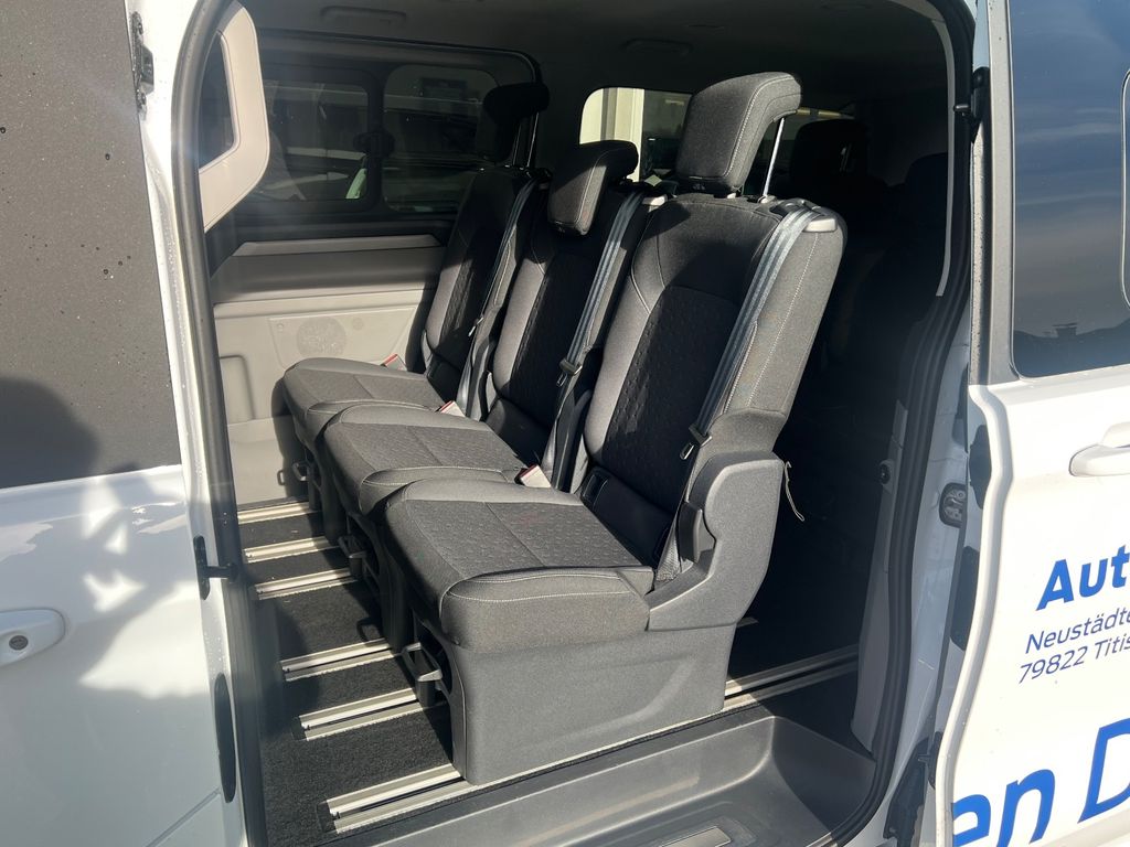 Ford Tourneo Custom 2025