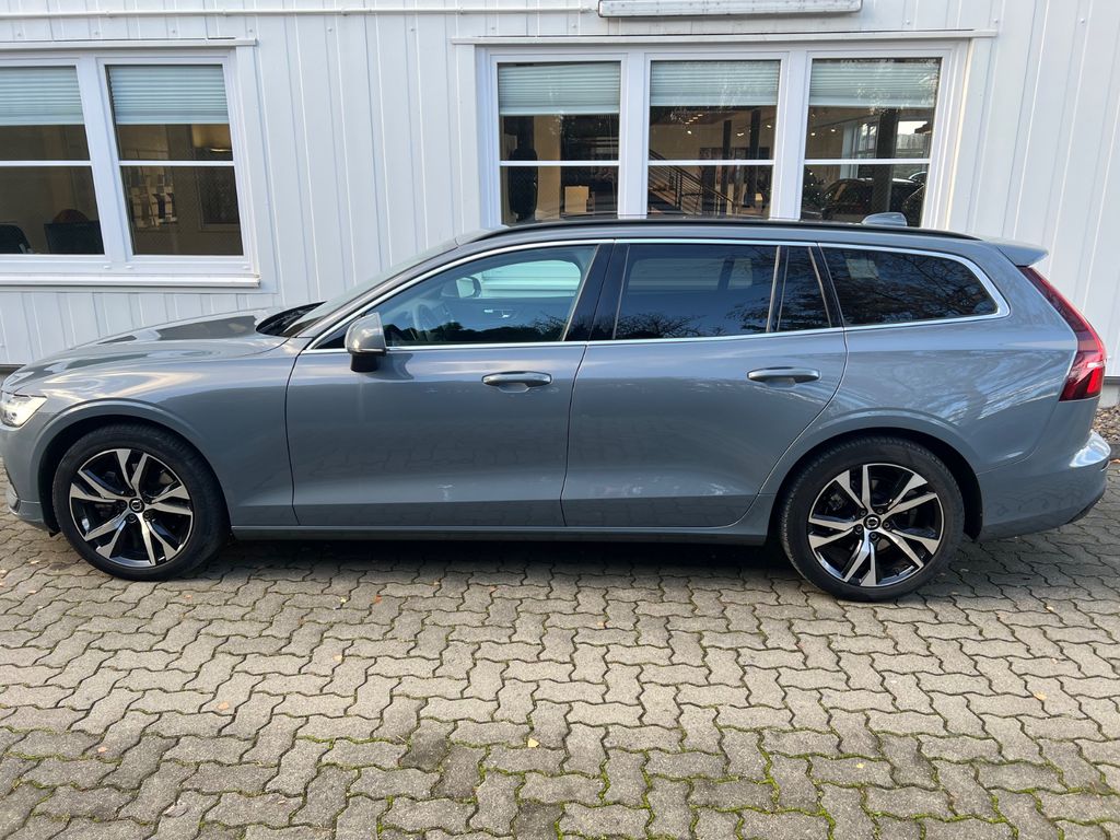 Volvo V60 2022
