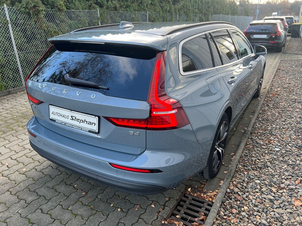 Volvo V60 2022