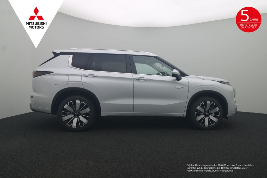 Mitsubishi Plug-in Hybrid Outlander 2025