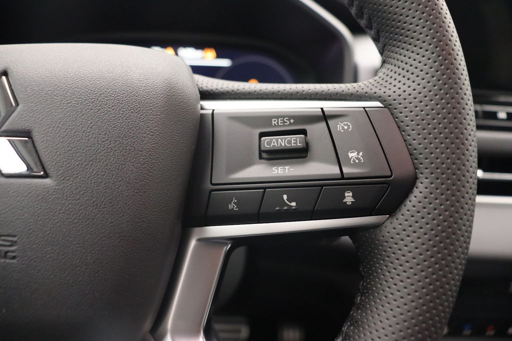 Mitsubishi Plug-in Hybrid Outlander 2025