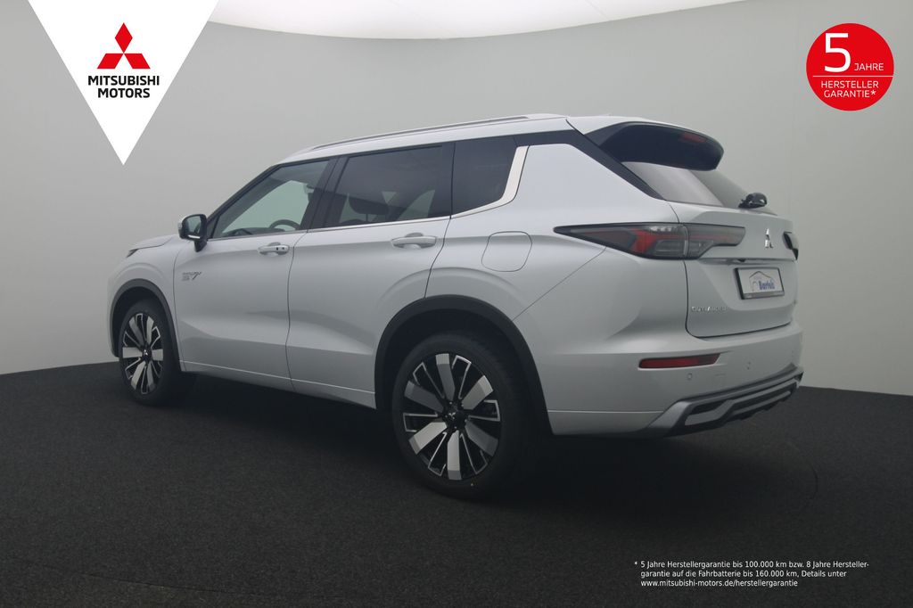 Mitsubishi Plug-in Hybrid Outlander 2025