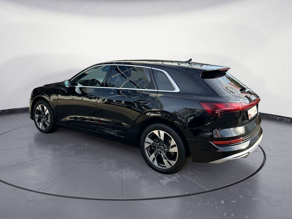 Audi e-tron 2022