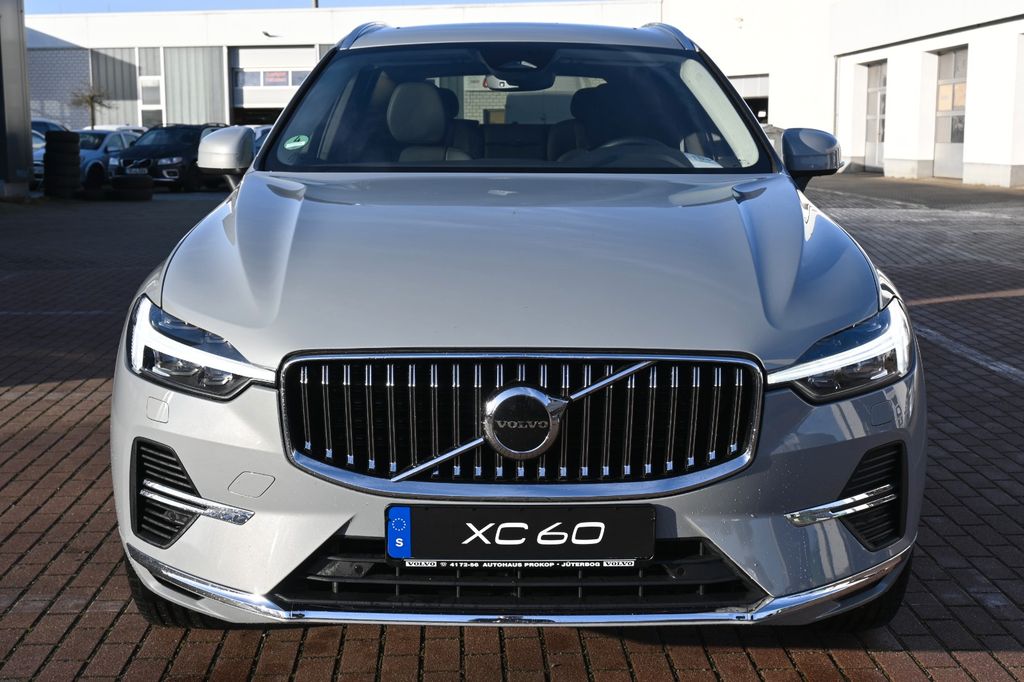 Volvo XC60 2025