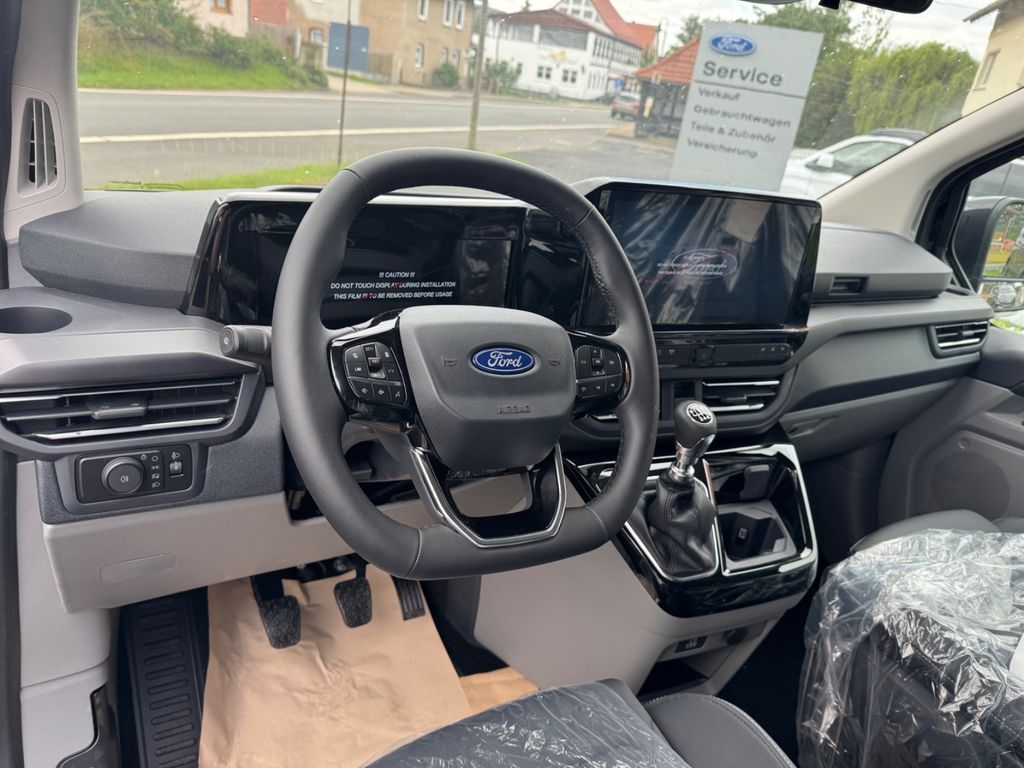 Ford Tourneo Custom 2025