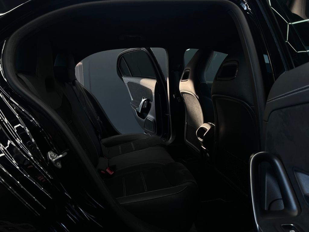 Mercedes-Benz A 250 2021