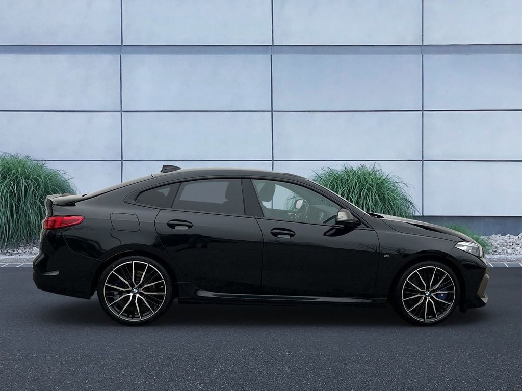 BMW M235 2022