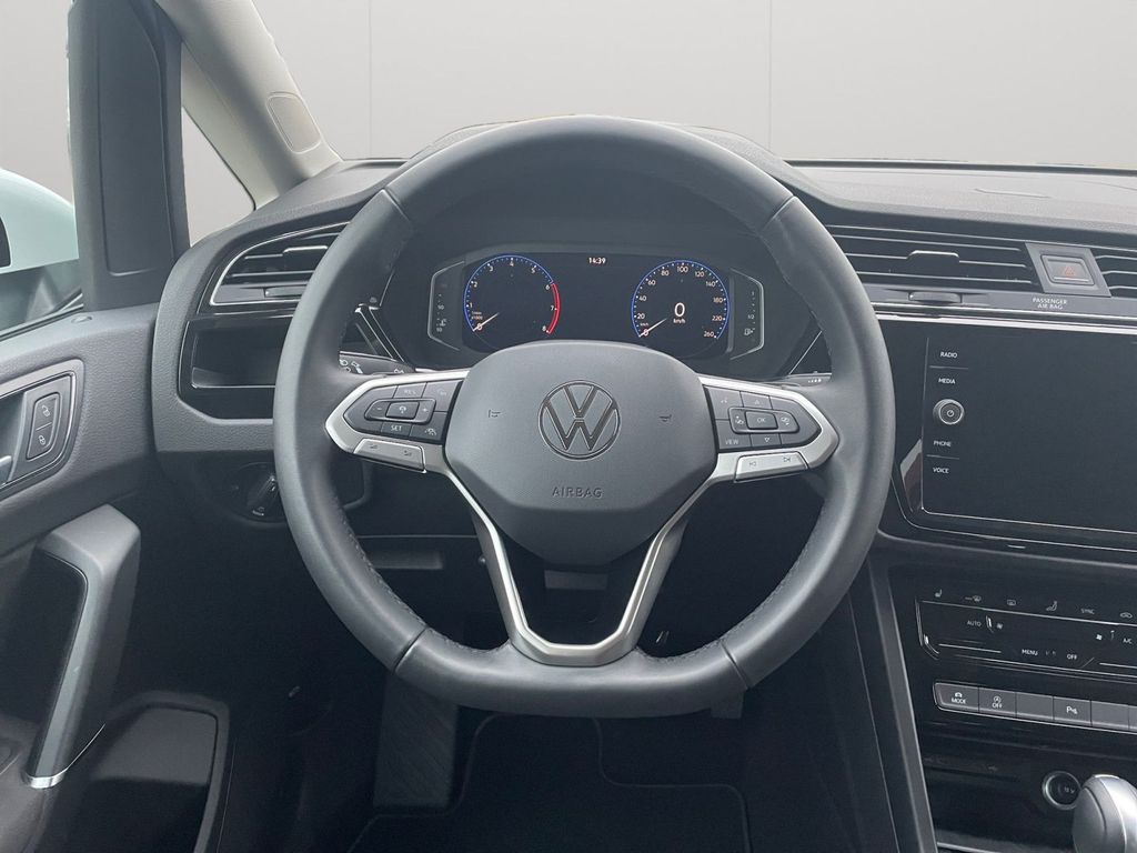 Volkswagen Touran 2025