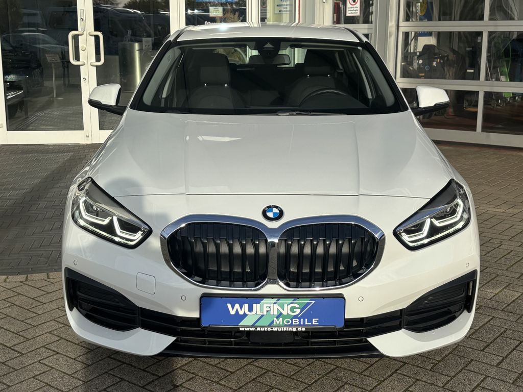 BMW 118 2025