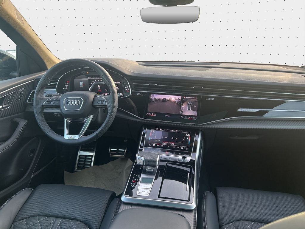 Audi SQ8 2025