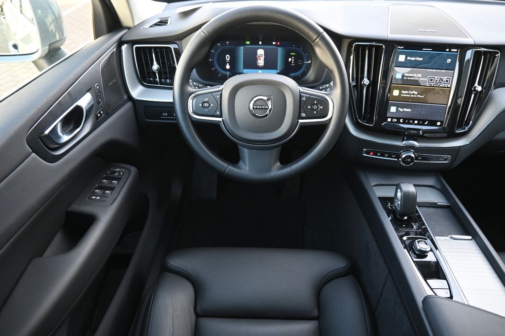 Volvo XC60 2025