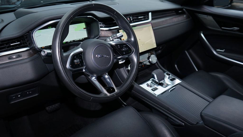Jaguar F-Pace 2021