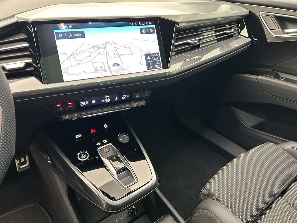 Audi Q4 e-tron 2025