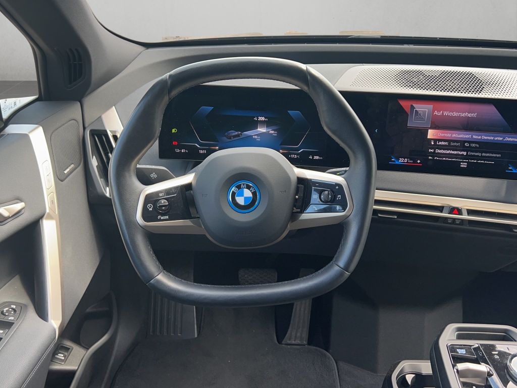 BMW iX 2022