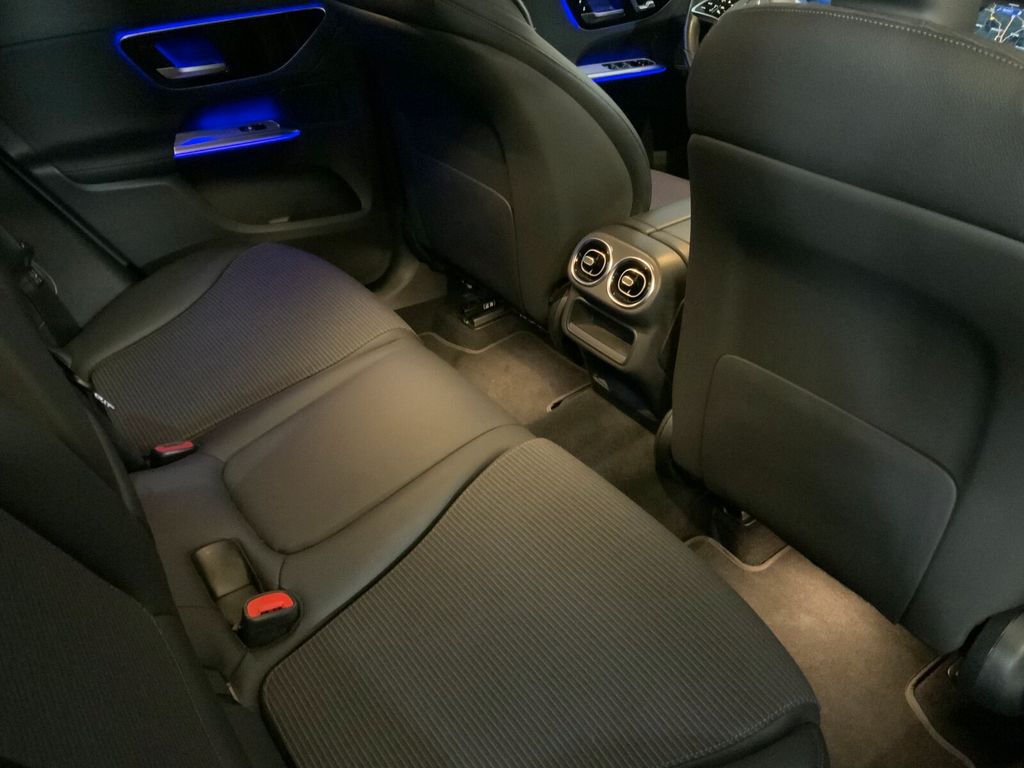 Mercedes-Benz GLC 300 2024