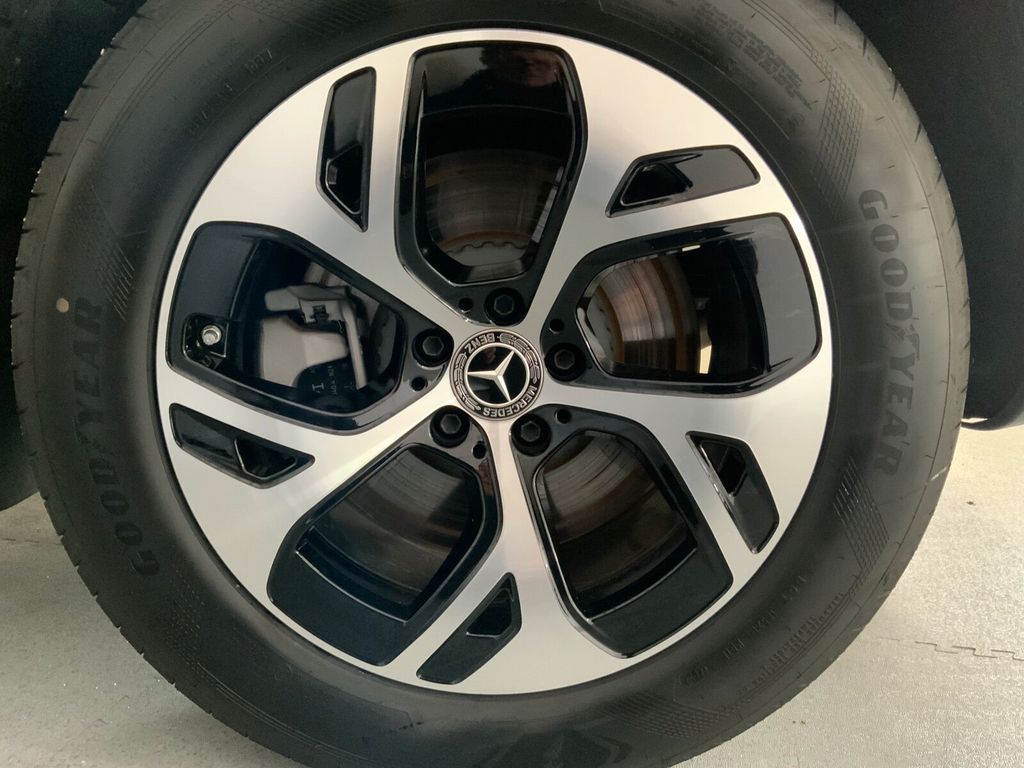 Mercedes-Benz GLC 300 2024