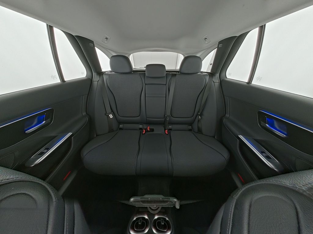 Mercedes-Benz C 200 2024