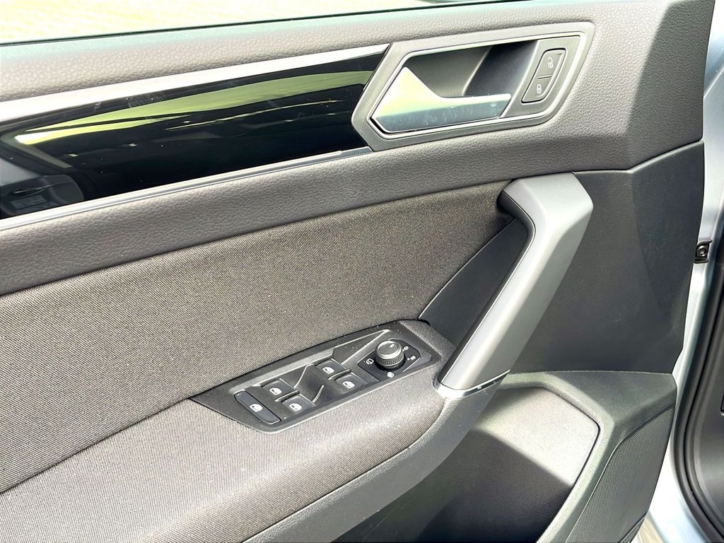 Volkswagen Touran 2025