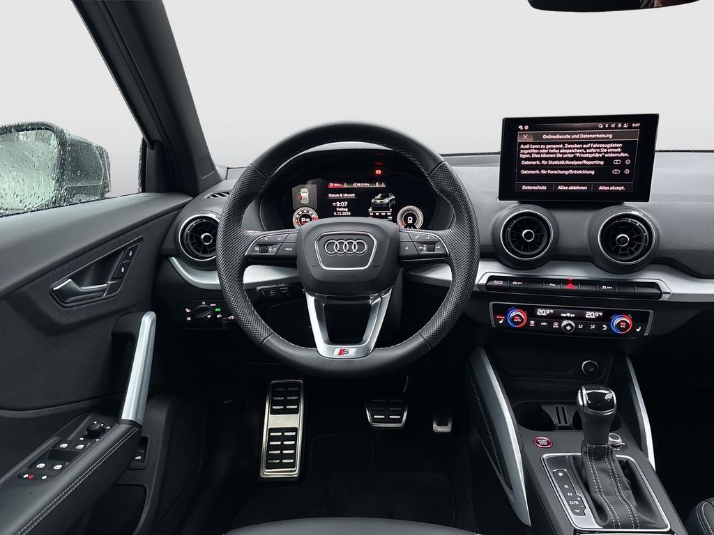 Audi SQ2 2025