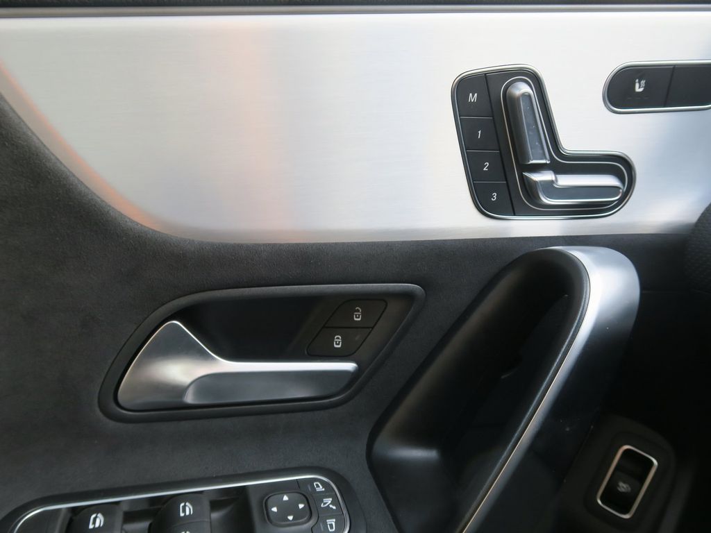 Mercedes-Benz CLA 35 AMG 2024