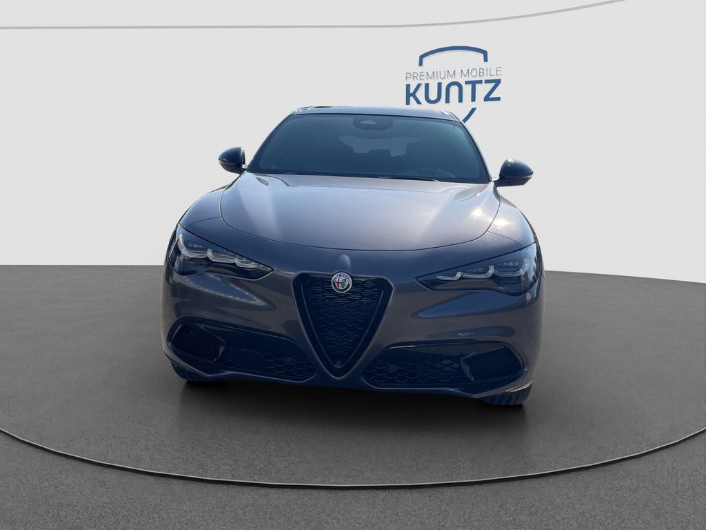 Alfa Romeo Stelvio 2025