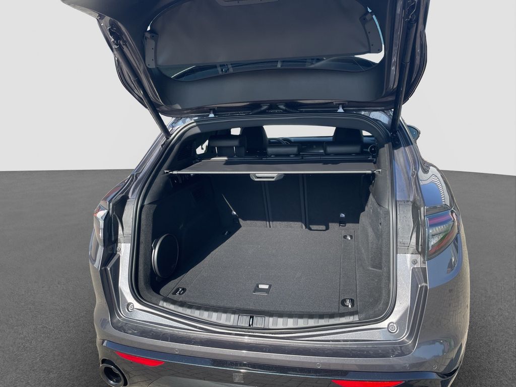 Alfa Romeo Stelvio 2025