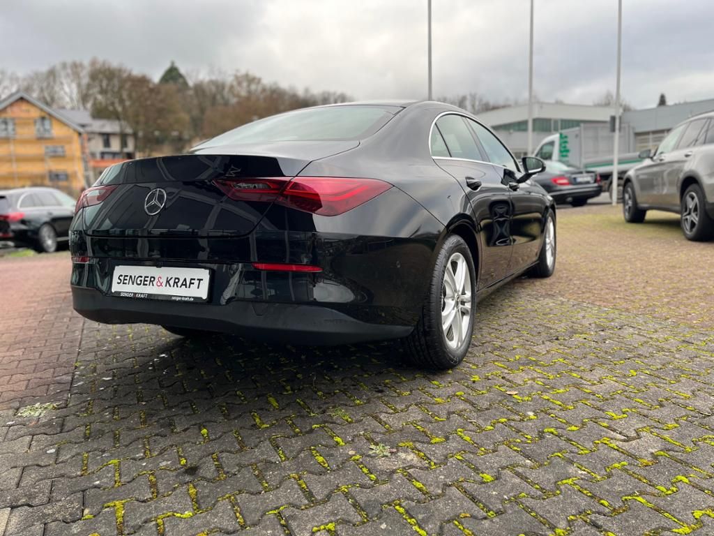 Mercedes-Benz CLA 180 2024