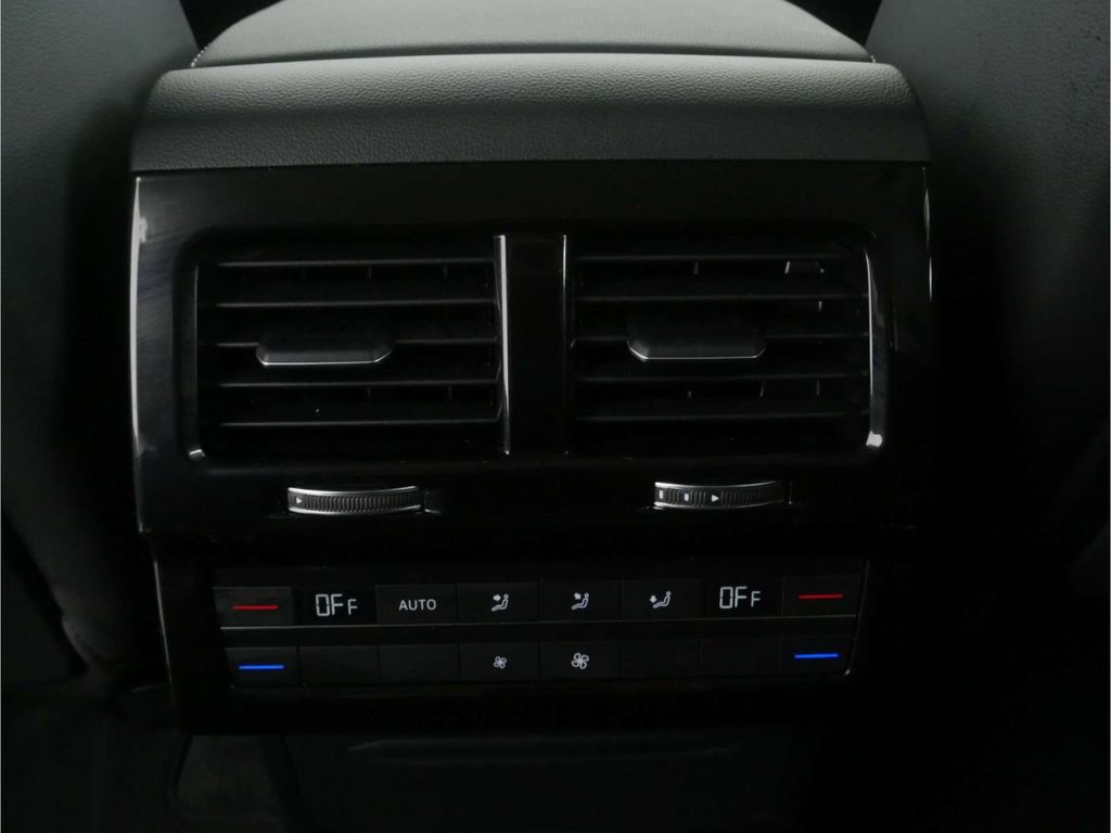 Volkswagen Touareg 2025