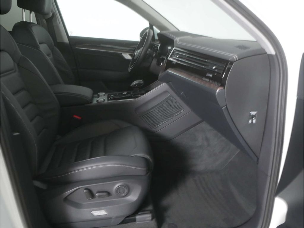 Volkswagen Touareg 2025