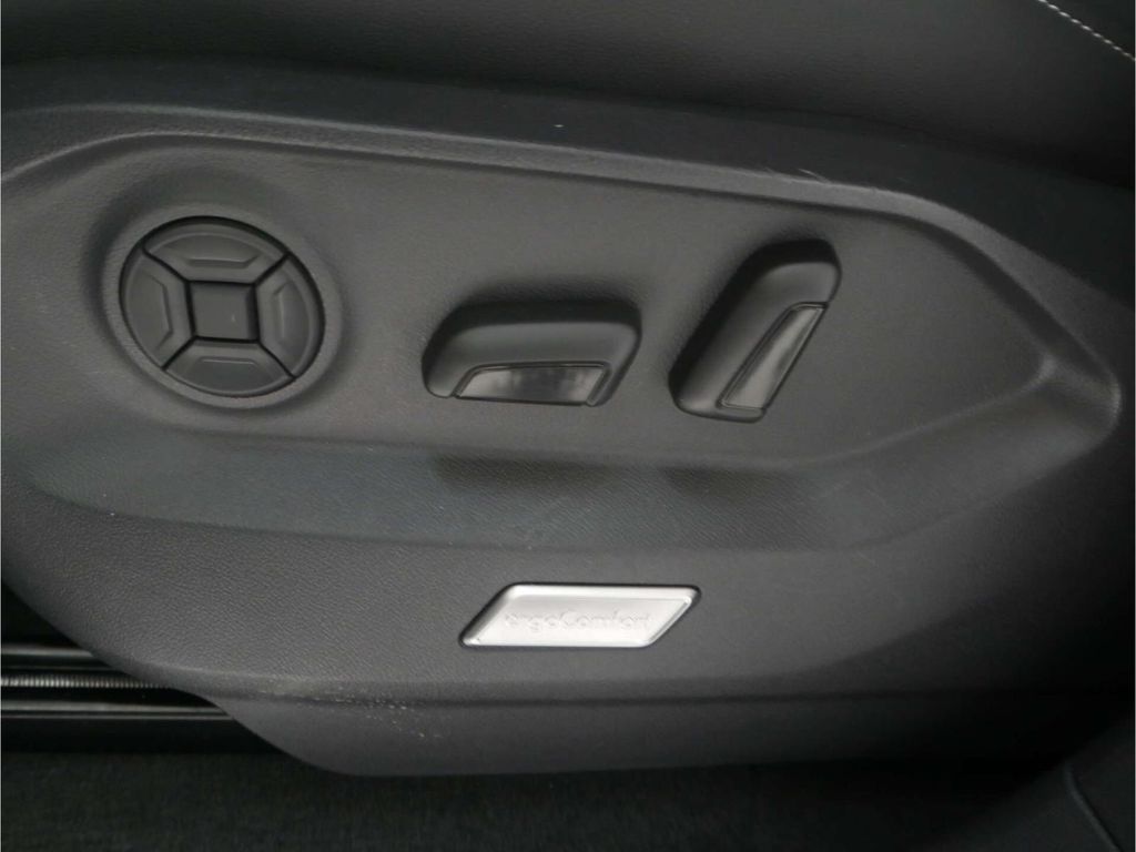 Volkswagen Touareg 2025