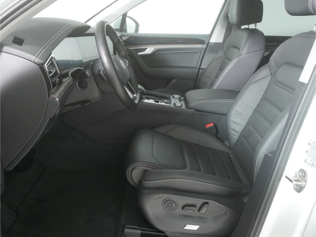 Volkswagen Touareg 2025