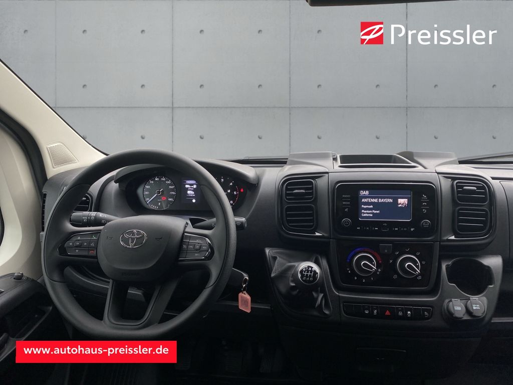 Toyota Proace Max 2024