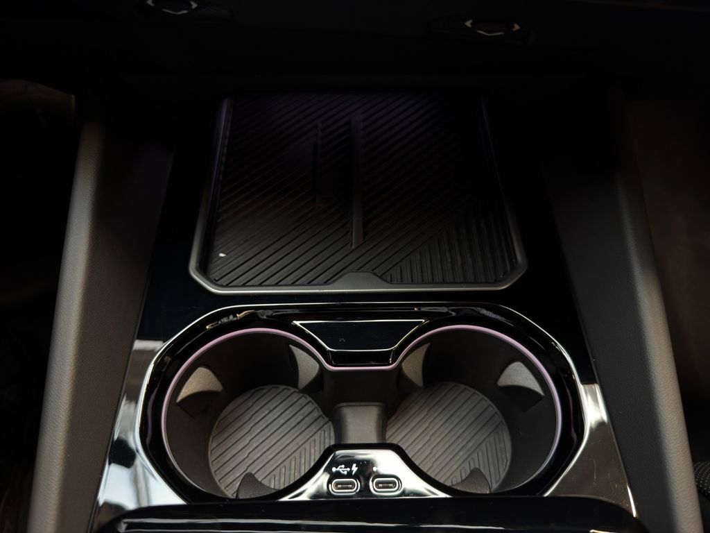 BMW i5 2024