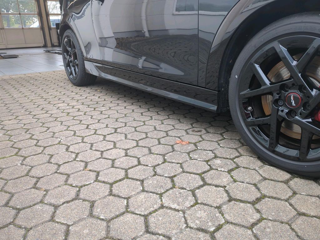 MINI John Cooper Works Cabrio 2024