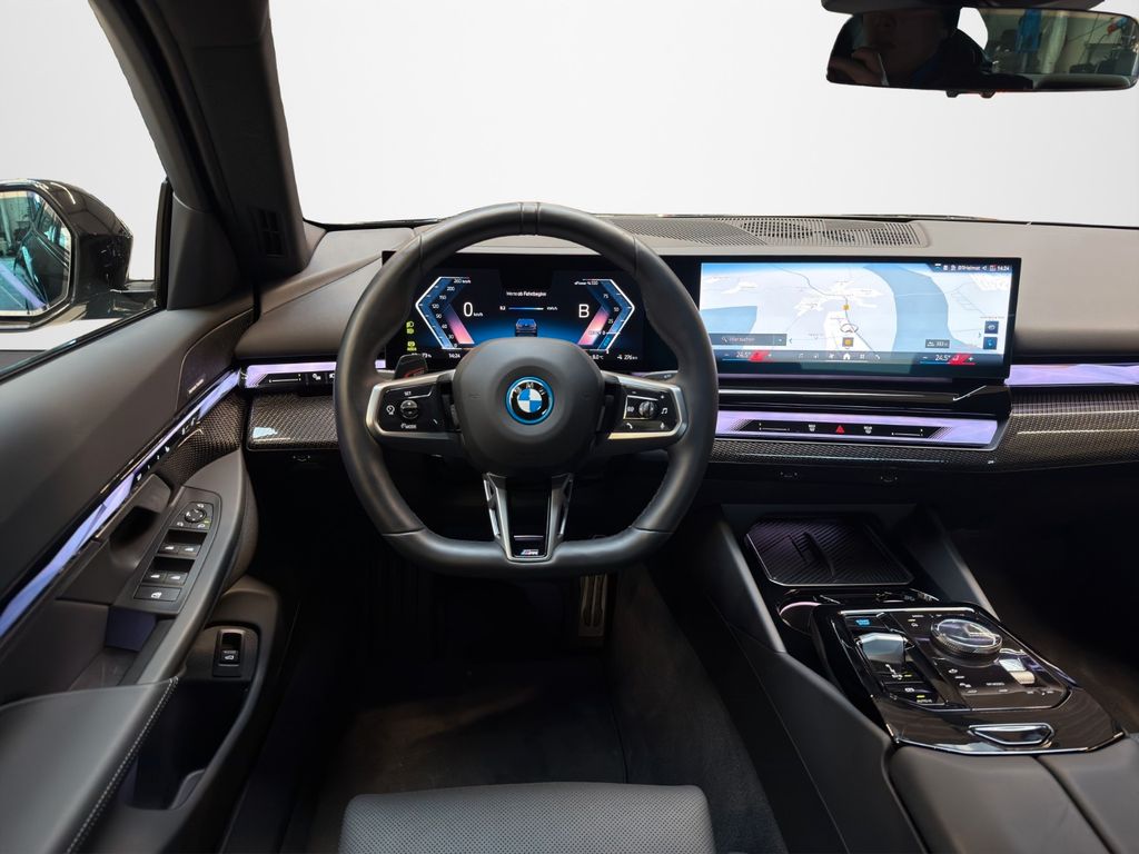 BMW i5 2024