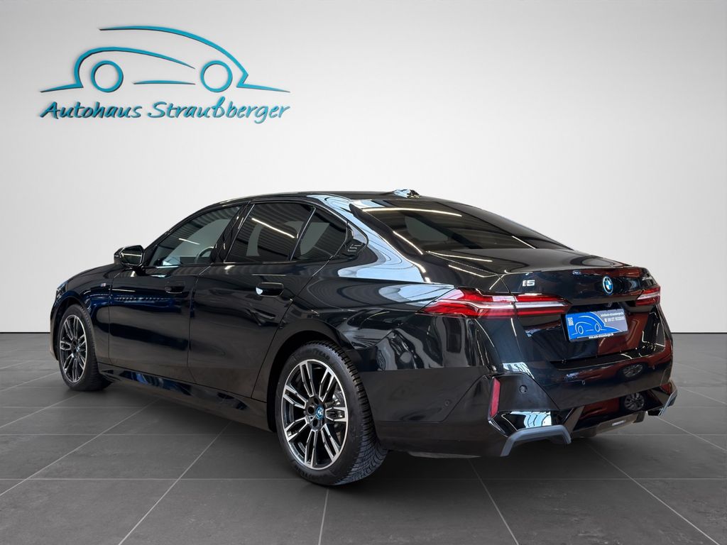 BMW i5 2024