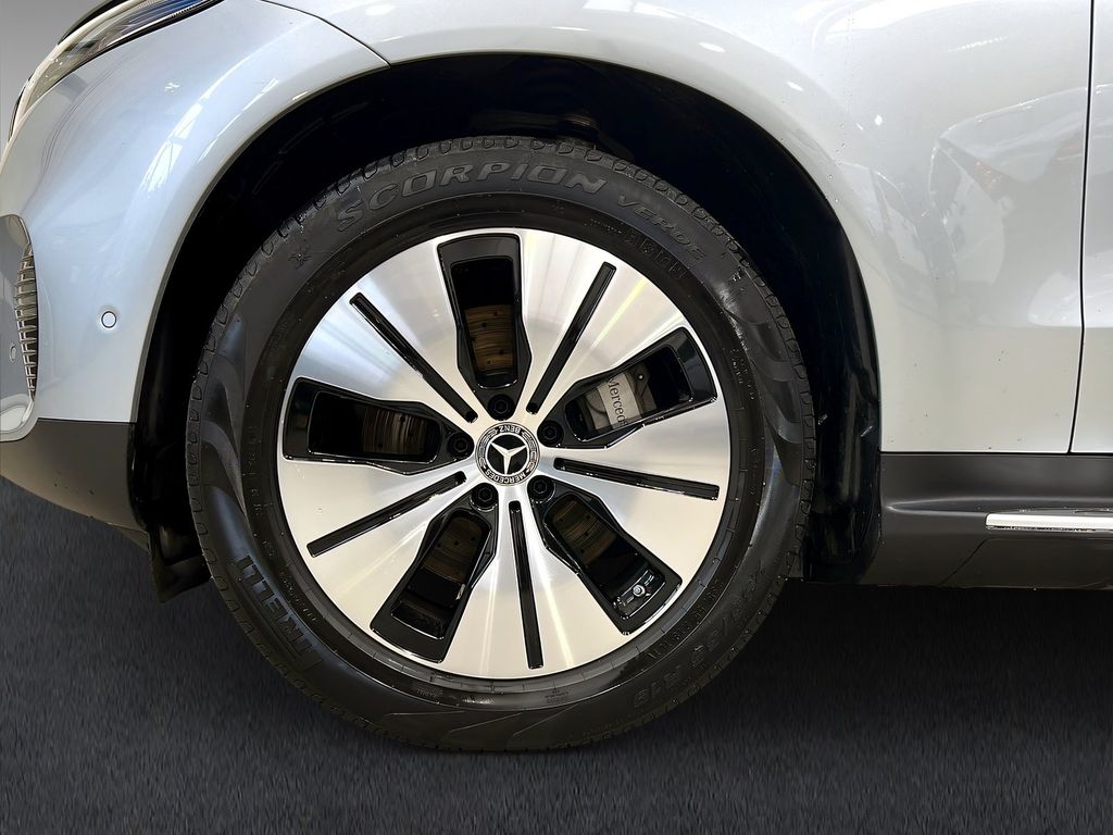 Mercedes-Benz EQC 2020