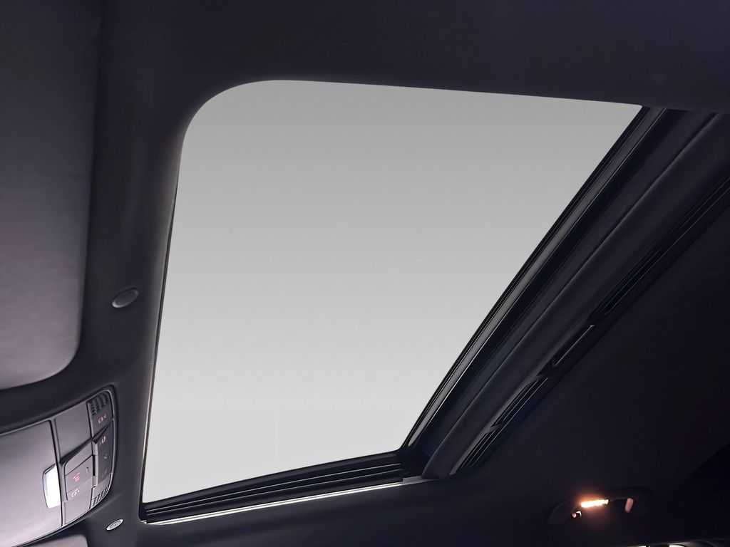 Mercedes-Benz EQC 2020