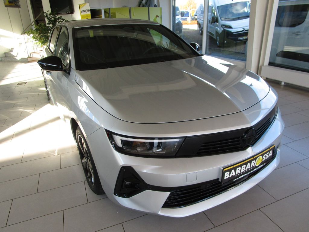 Opel Astra 2024