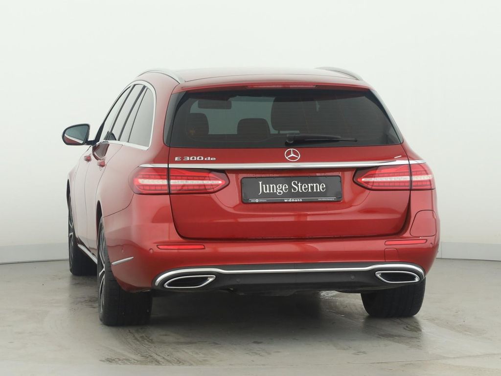 Mercedes-Benz E 300 2022