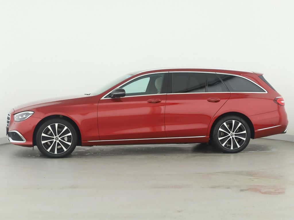 Mercedes-Benz E 300 2022